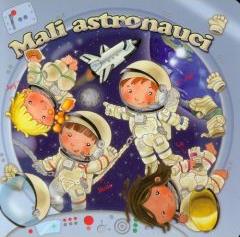 Mali astronauci